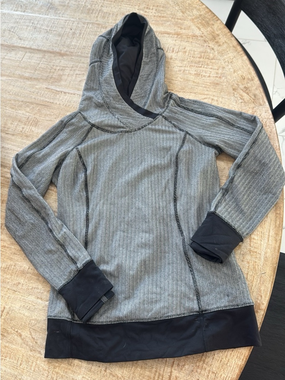 lululemon athletica RARE! Think Fast Hoodie